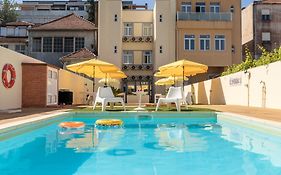 731 Costa Cabral Metro Residence